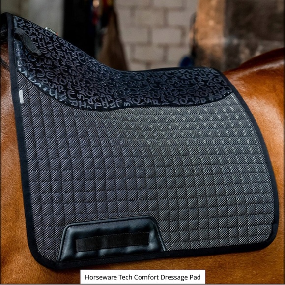 Horseware Ireland Dressage Saddle Pad - Picture 1 of 11